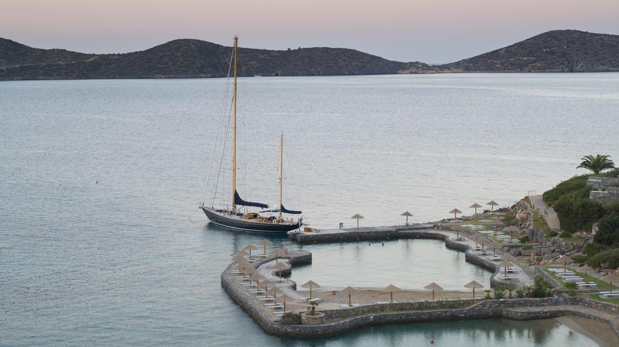 Elounda Peninsula Luxury Resort, Six Senses Spa ภายนอก รูปภาพ